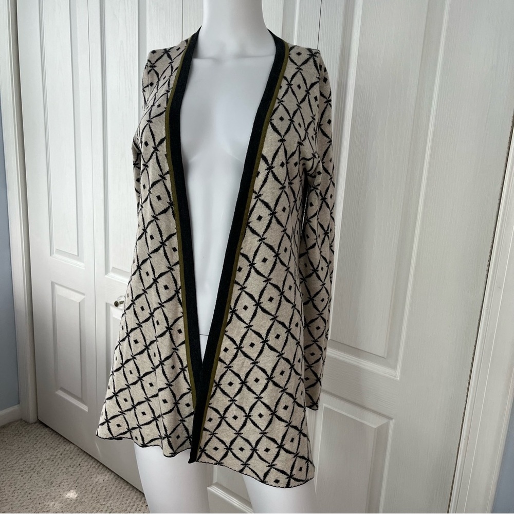 Belldini Beige & Gray Geometric Print Open Front Cardigan Sweater Women's Small